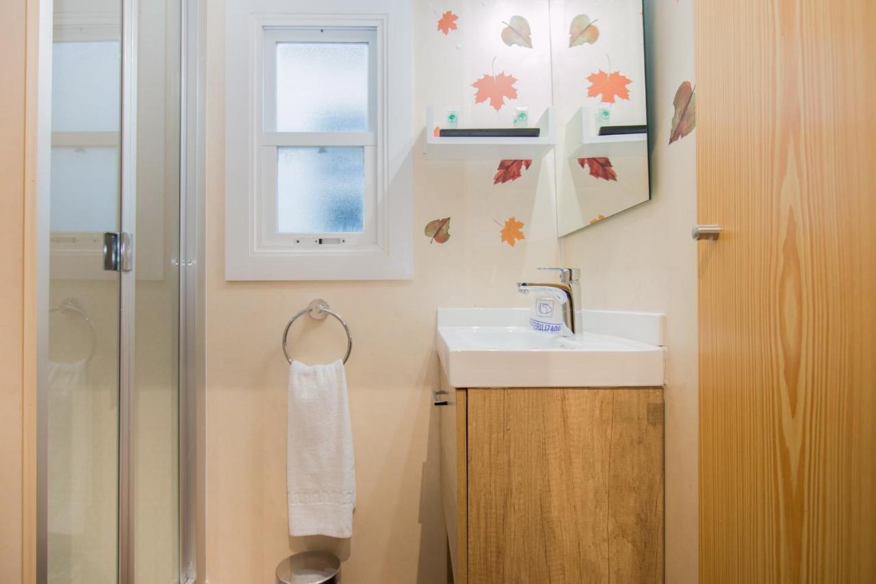 One-Bedroom Bungalow (2 Adults),974817190:JPEG