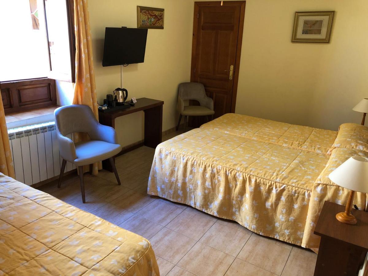 Dreibettzimmer