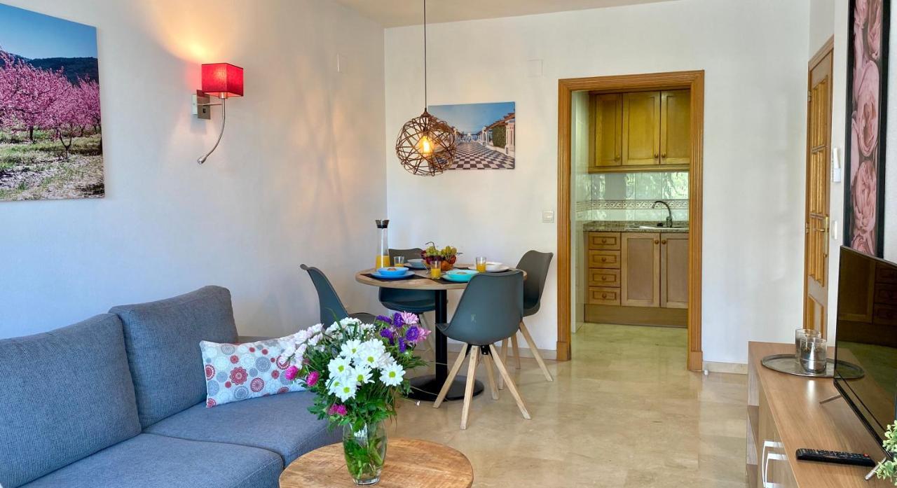 Apartment with Garden View,1648998929:JPEG