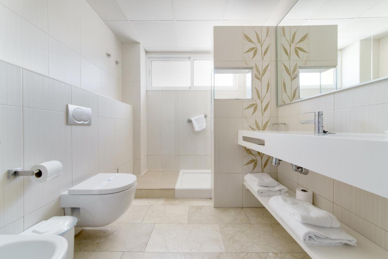 Superior Double or Twin Room Front Sea View