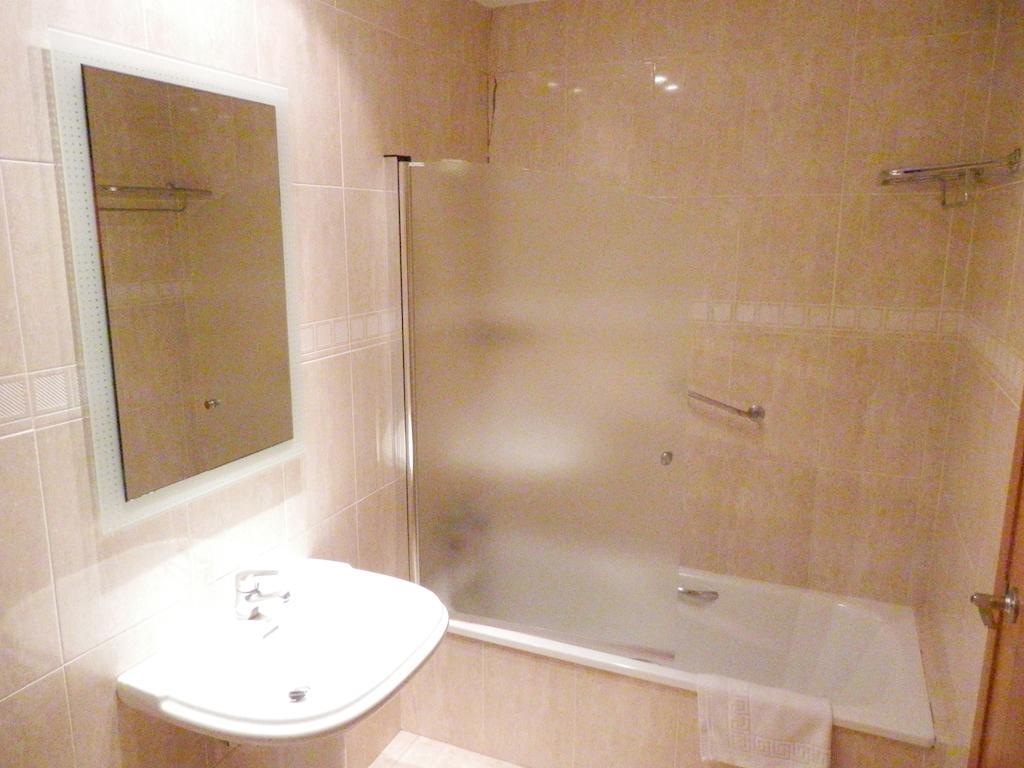 Appartamento con 1 Camera da Letto (3-4 Adulti)