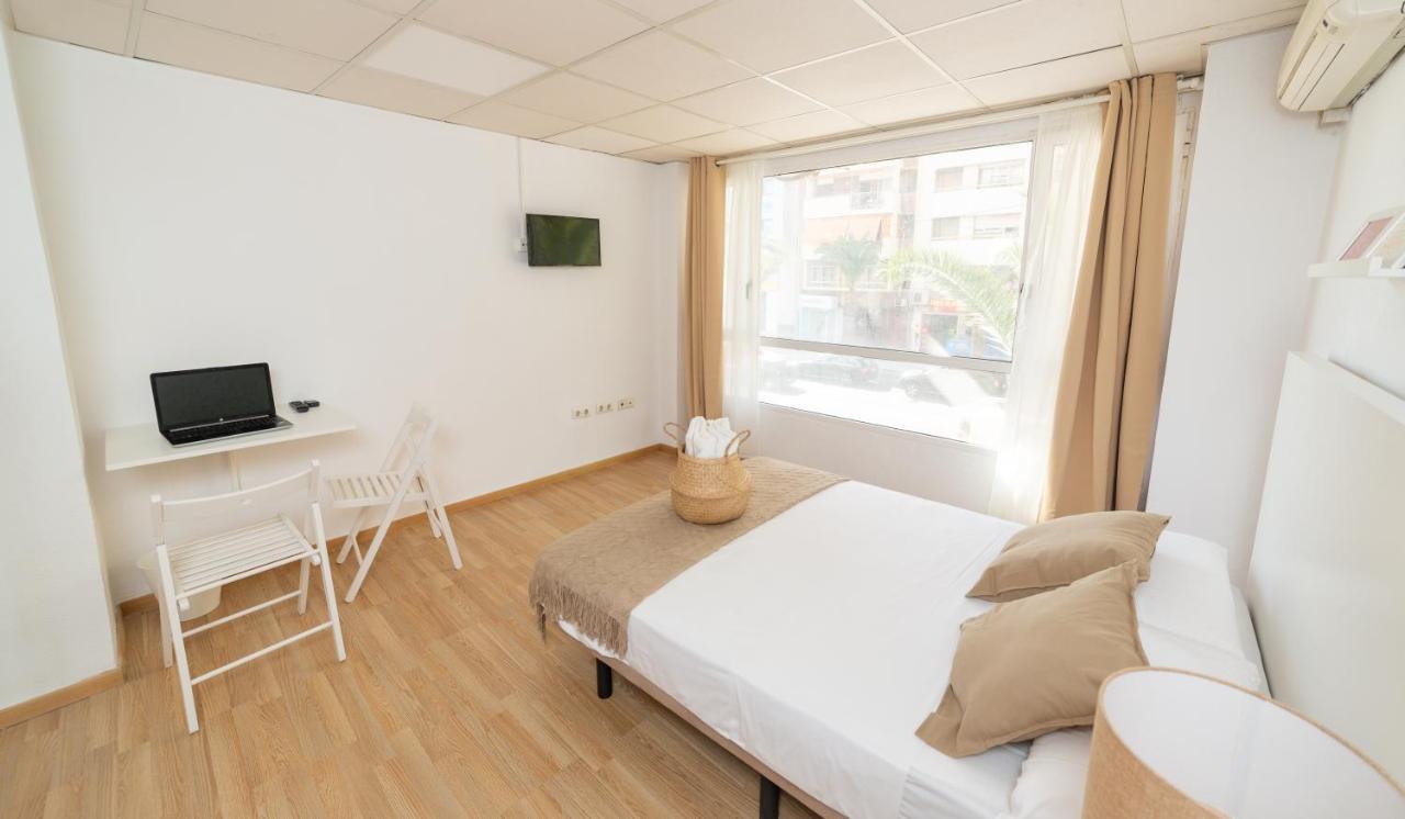 Exterior Double Room with Shared Bathroom,1254458356:JPEG