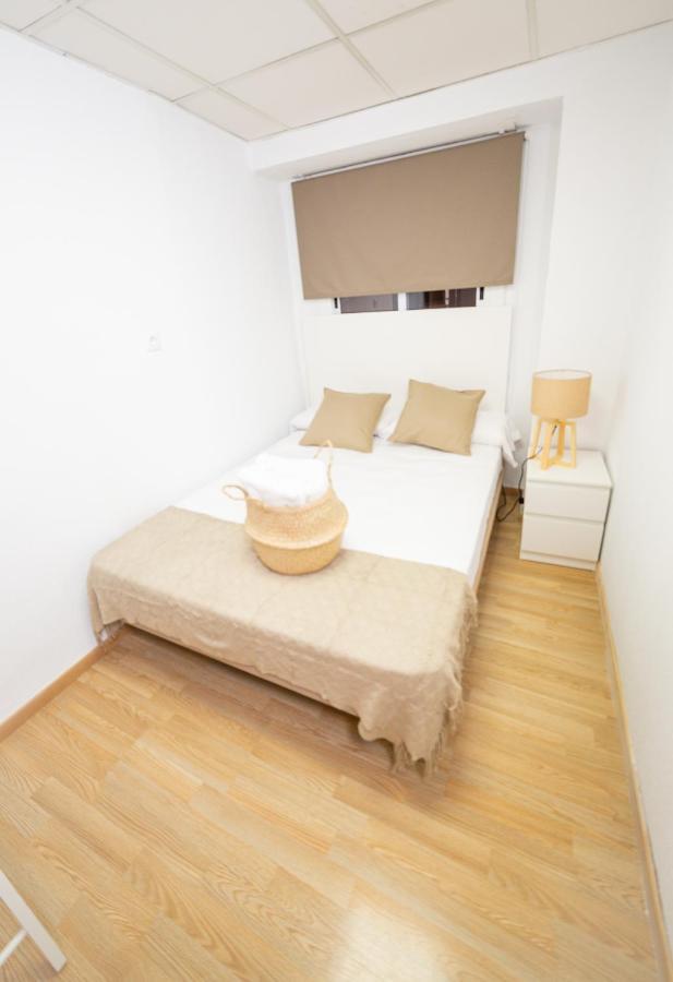 Interior Standard Double Room with Shared Bathroom,1257684661:JPEG