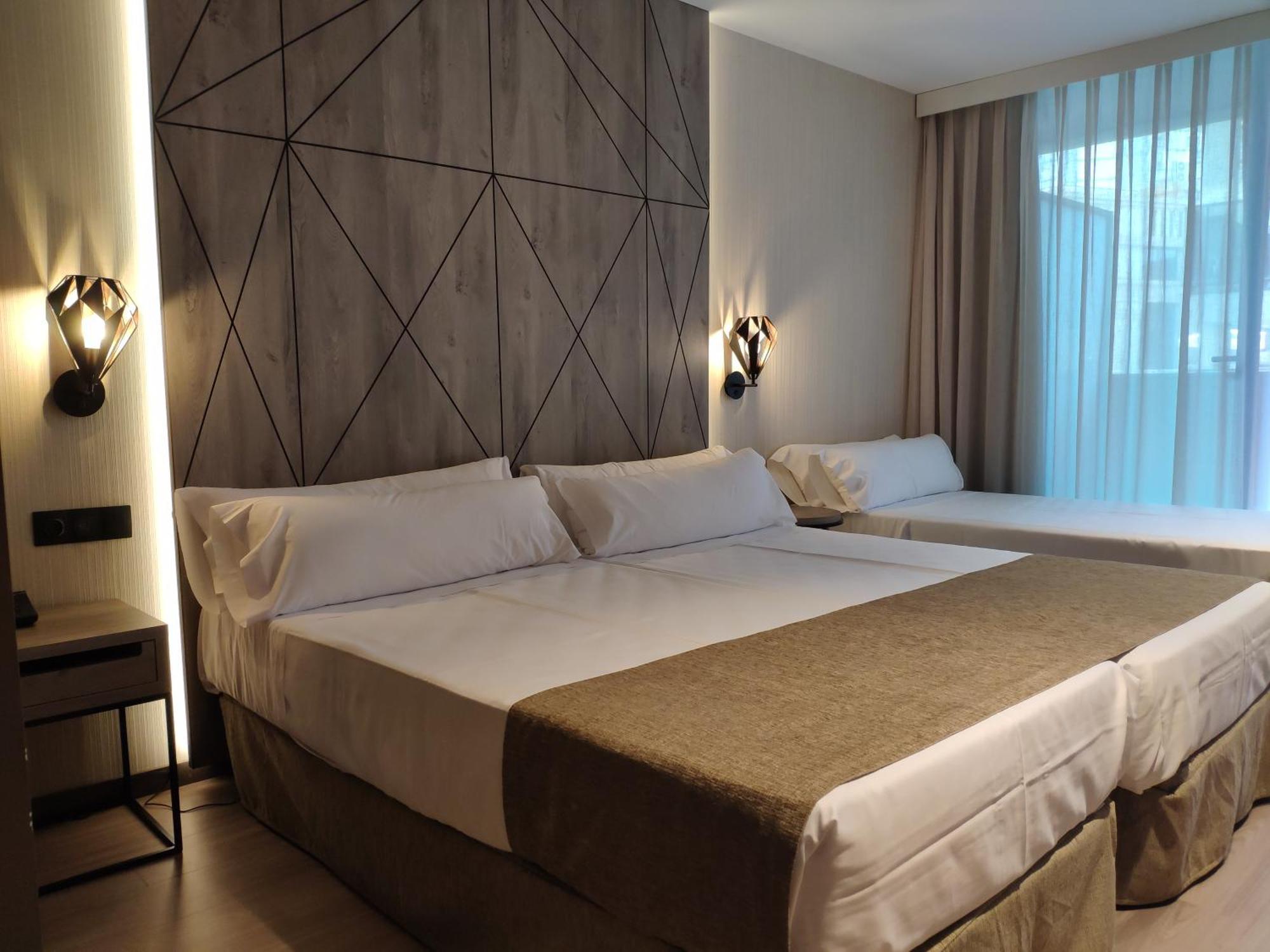 Comfort Triple Room