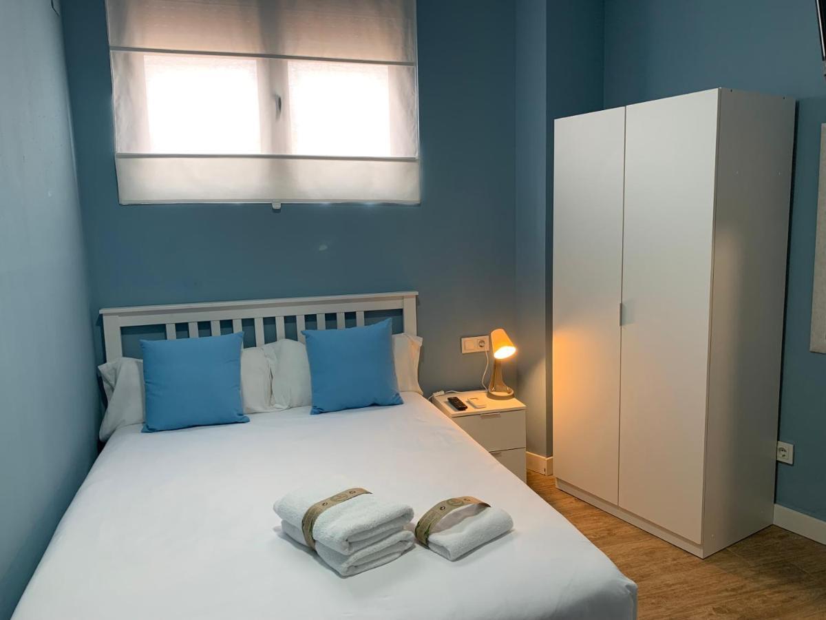 Small Double Room,1310330884:JPEG