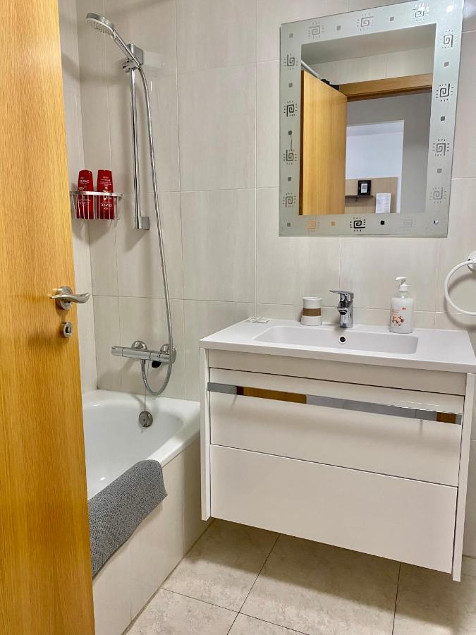 Deluxe Apartment Avenida de Miguel Hernandez 44