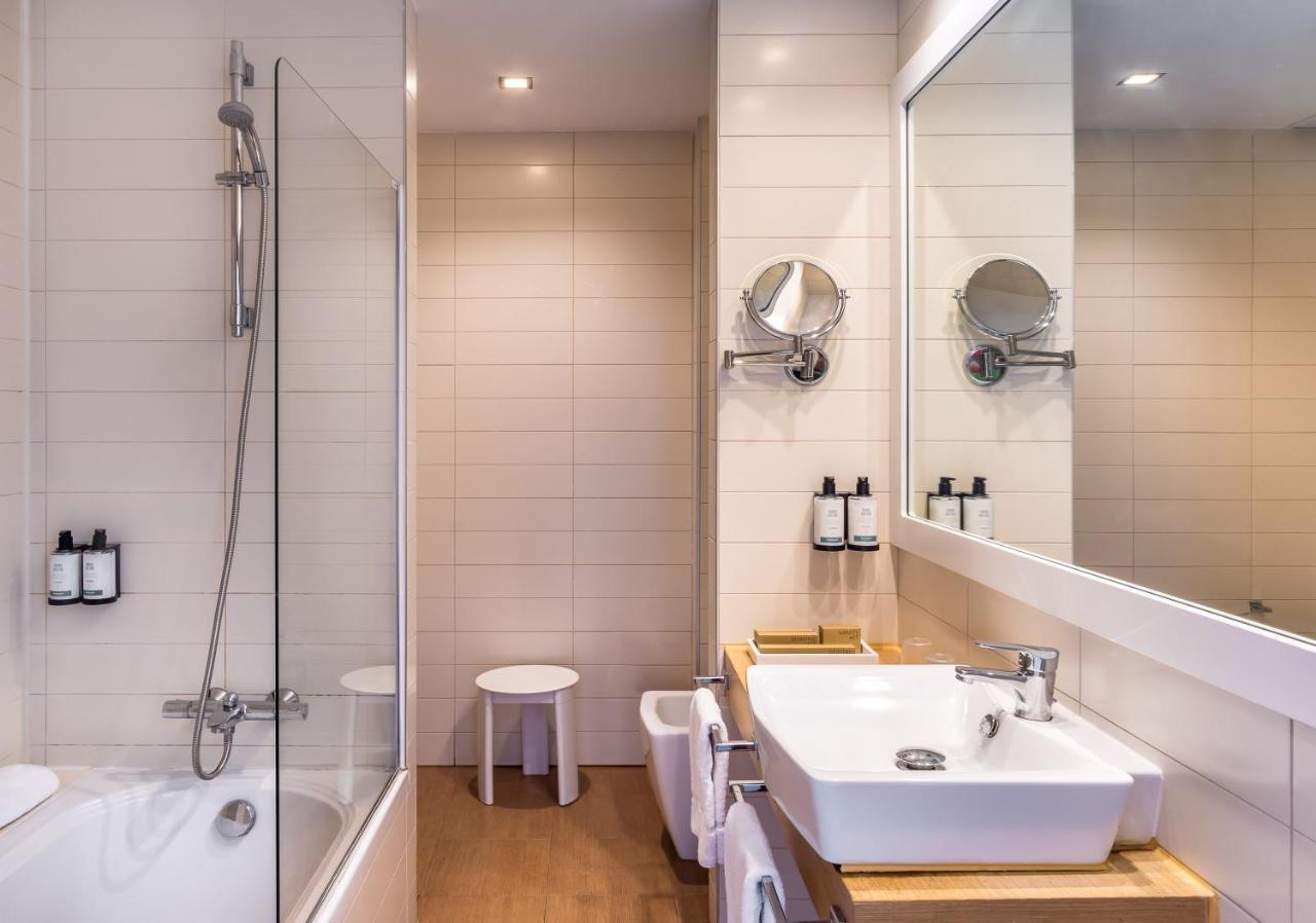 Deluxe Double or Twin Room Garden View