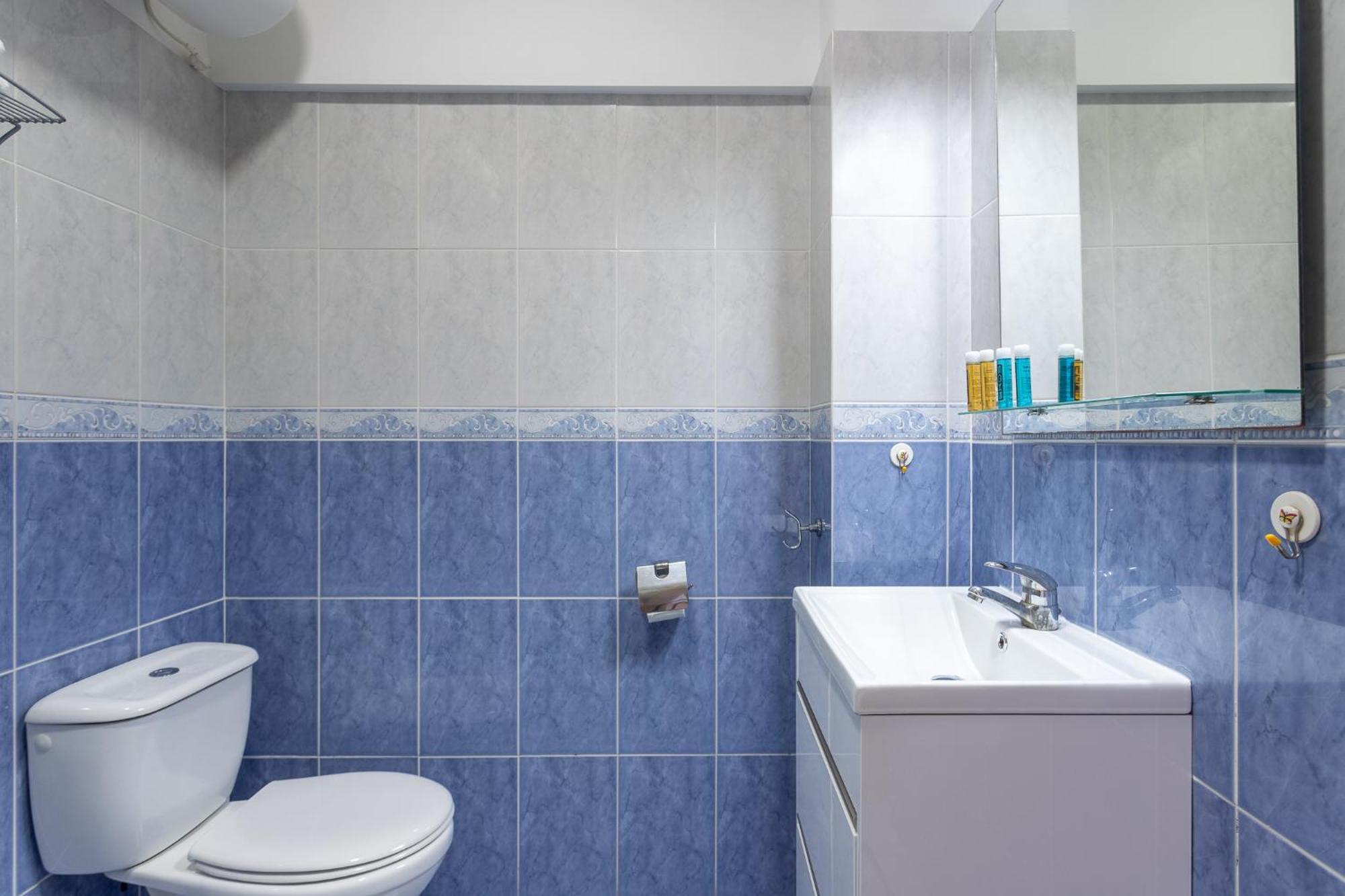 Studio Apartment with Sea View (Upper Floor)