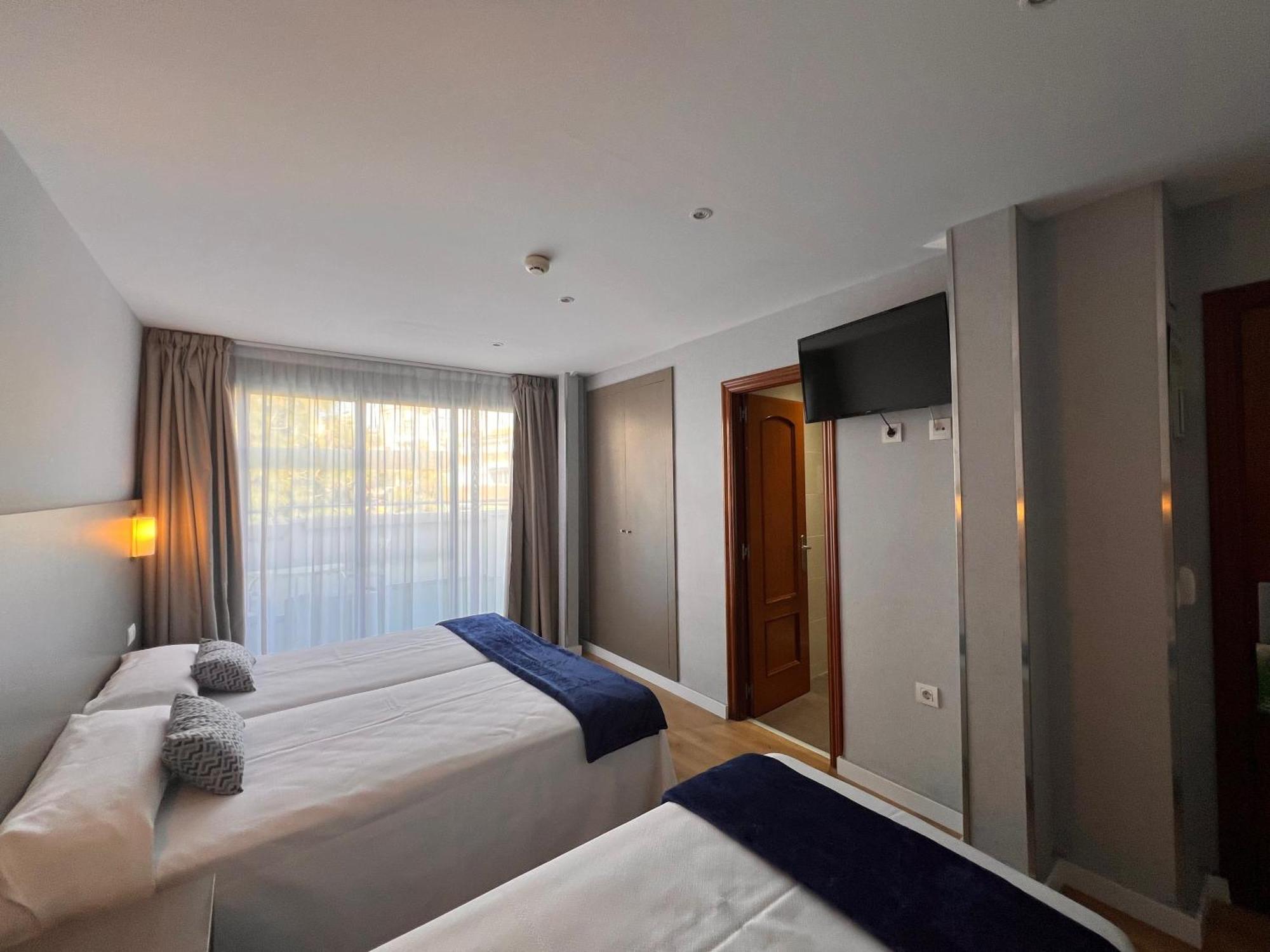 Quadruple Room Terrace