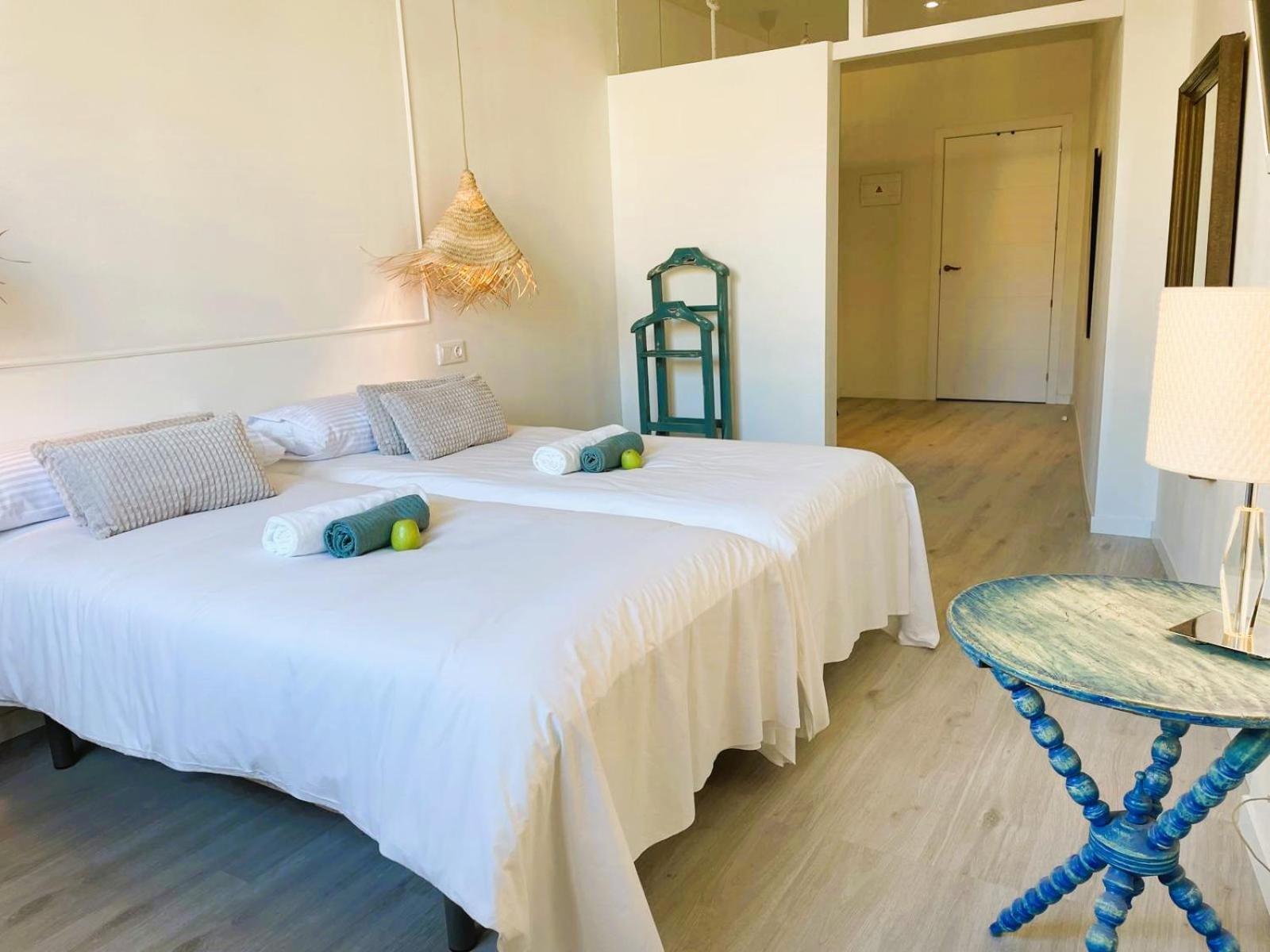 Deluxe Double Room with Shower