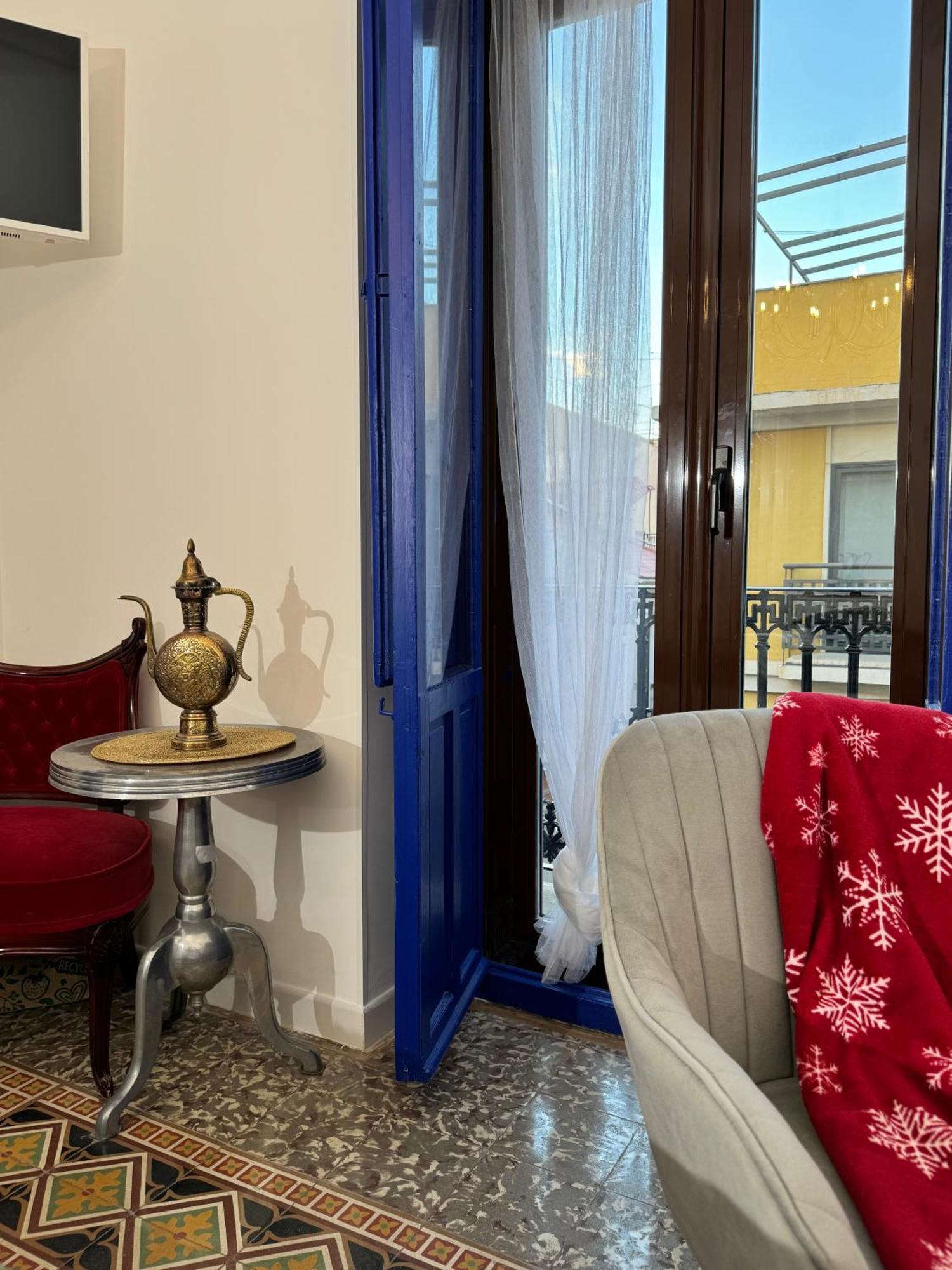 Double Room with Shared Toilet