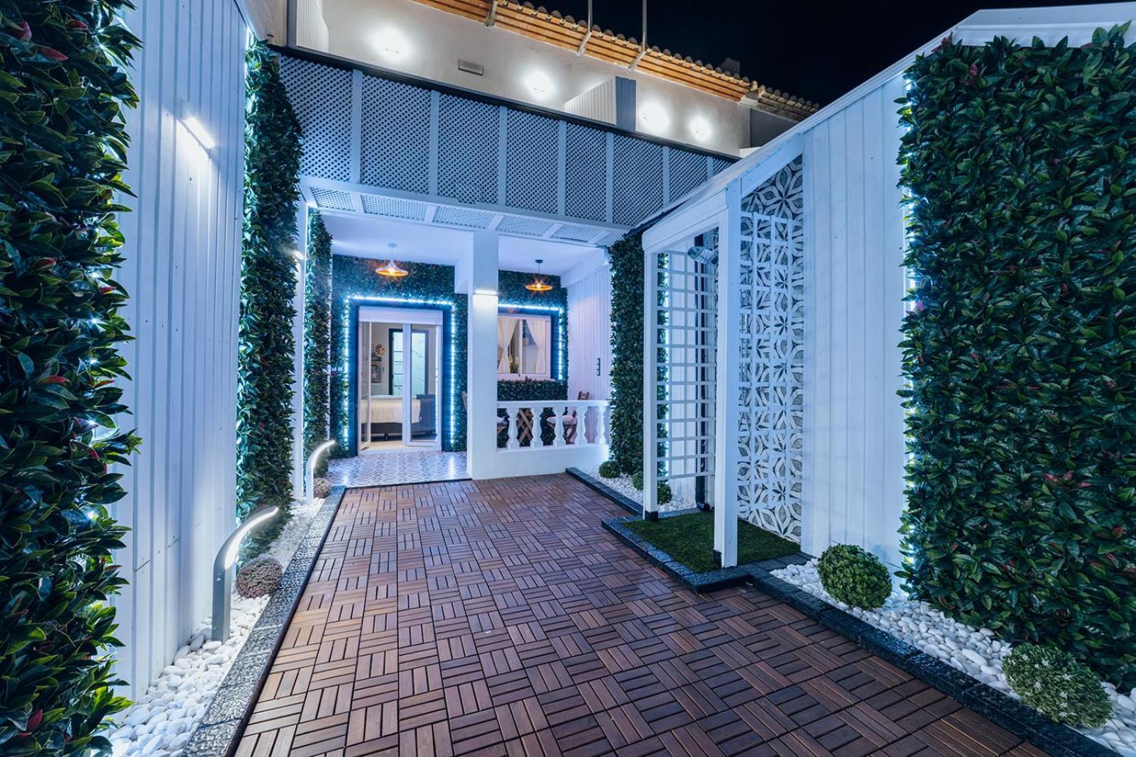 Deluxe Double or Twin Room Sea View