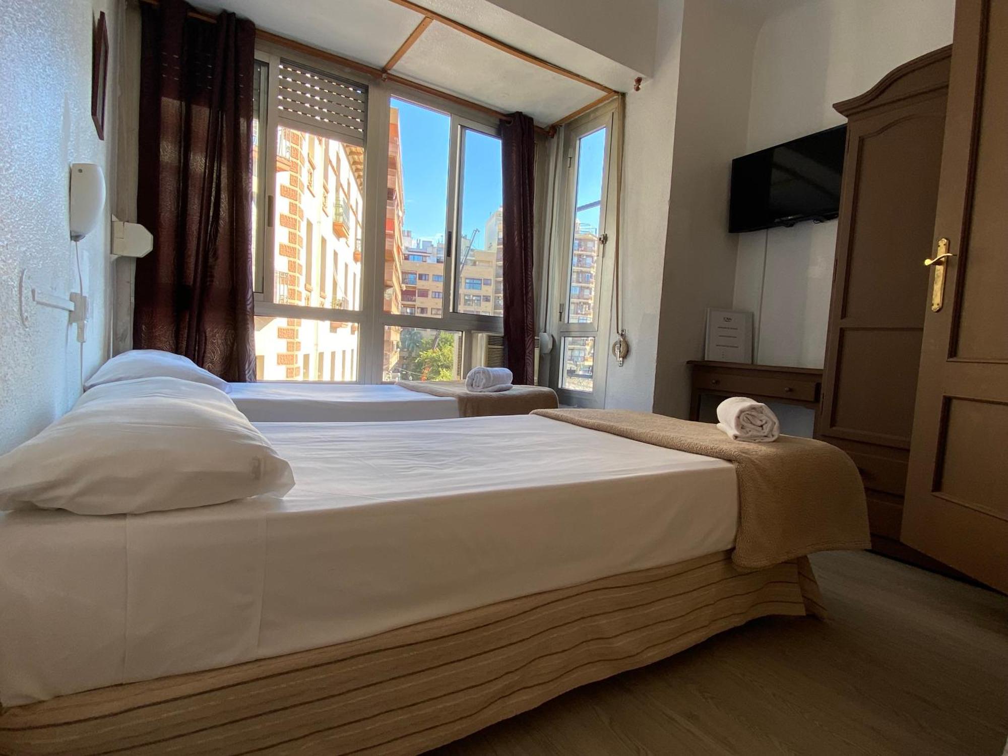 Twin Room City View,762091252:JPEG