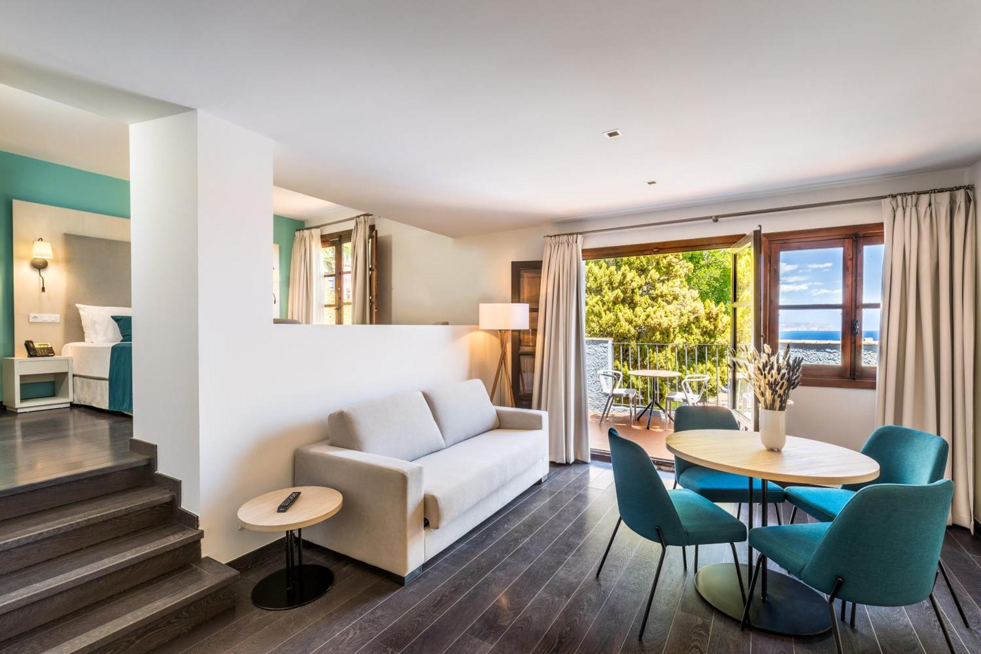 Superior Double or Twin Room Pool View
