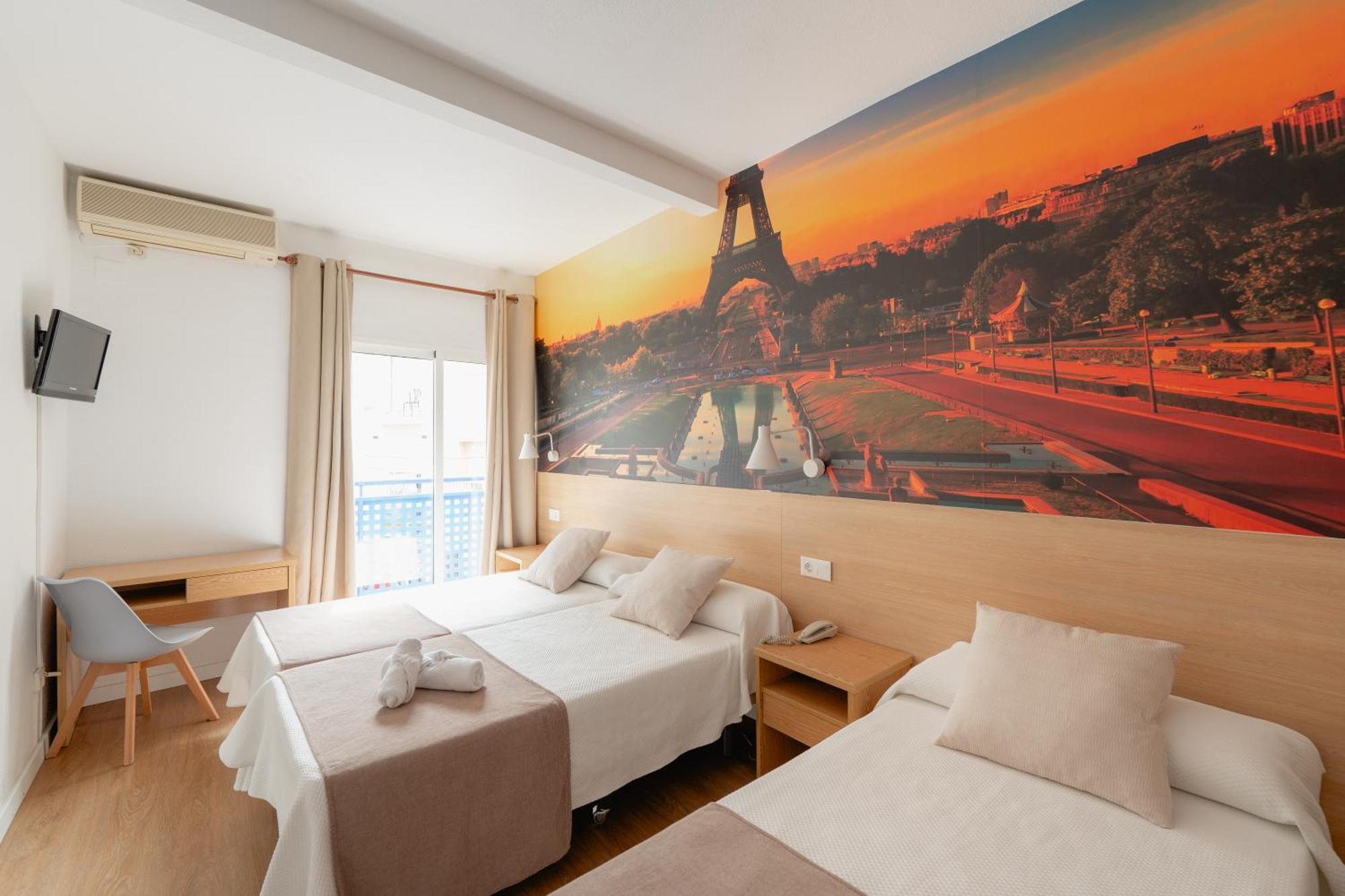 Triple Room with Balcony (3 Adults),1400671394:JPEG