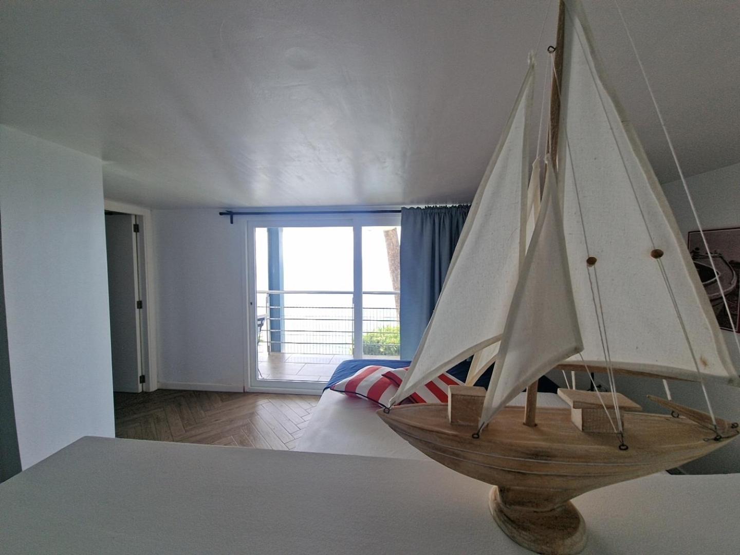 One-Bedroom Apartment with Sea View and Balcony,1600175799:JPEG