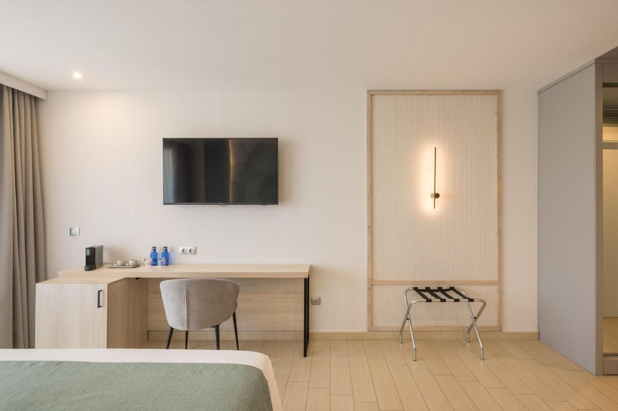 Chambre Double Supérieure (1 Adulte)
