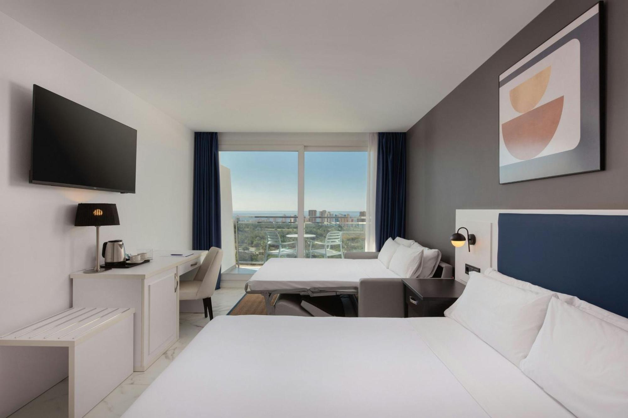 Classic Double Room with Sofa Bed, Balcony and Sea View
