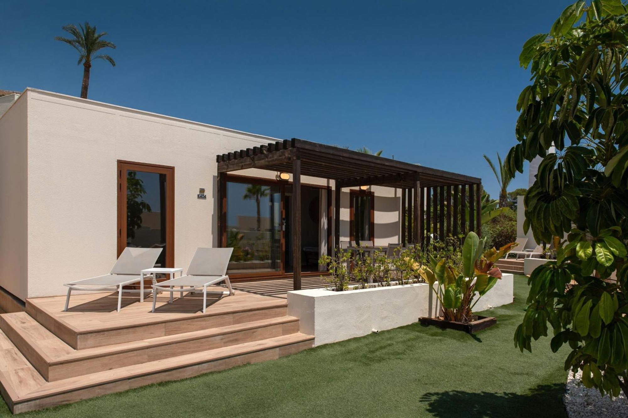 Premium Twin Villa Sofa Bed Balcony Resort View,1692128948:JPEG