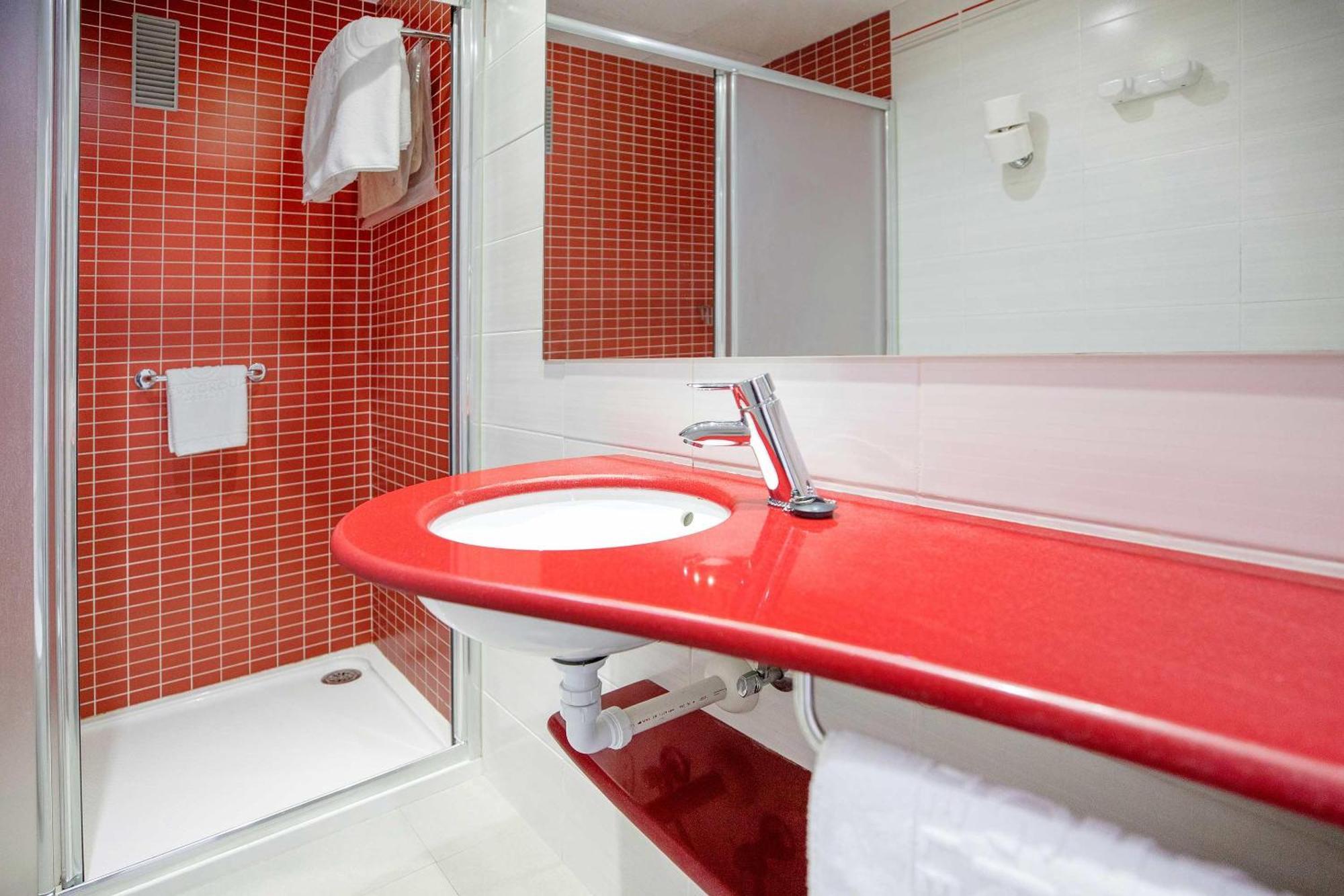 Quarto Duplo ou Twin com Cama Extra (3 Adultos)