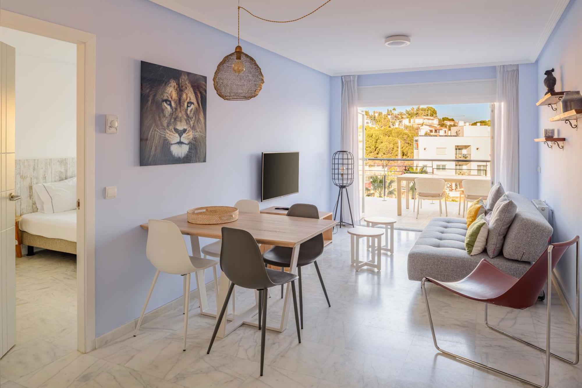 Deluxe One-Bedroom Apartment Balcony or Terrace