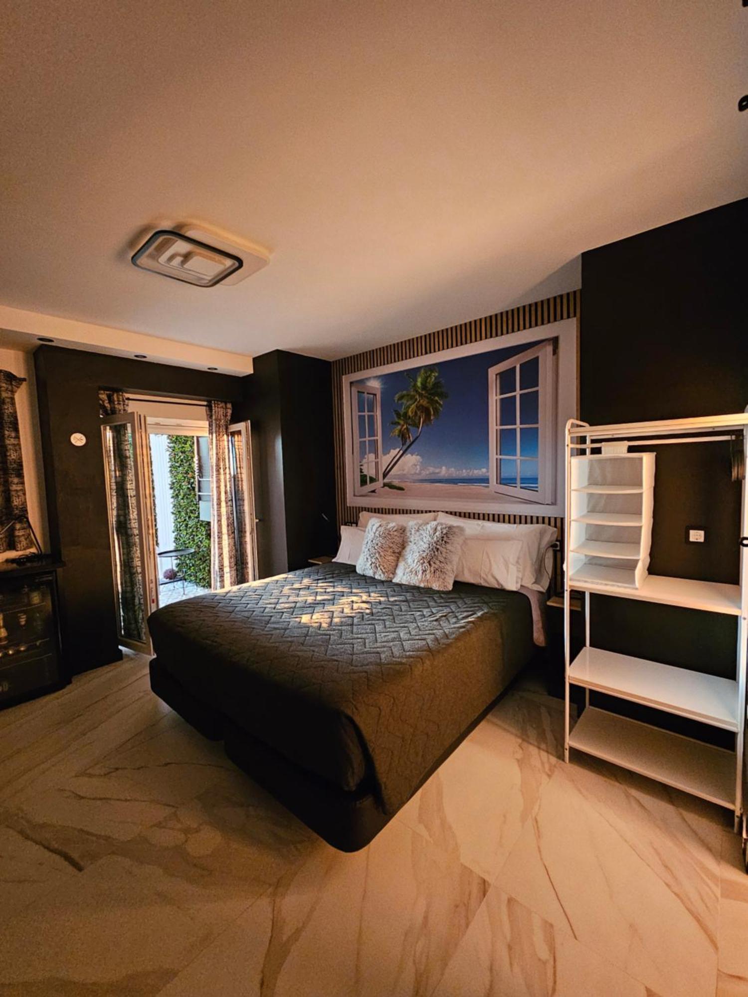 Deluxe Double or Twin Room Sea View