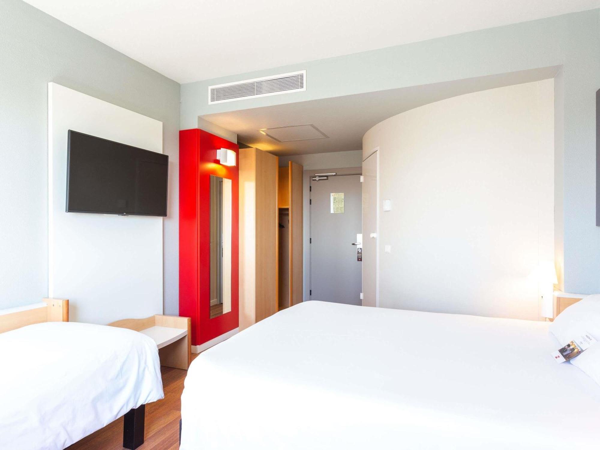 Superior Room One Double Bed One Single Bed