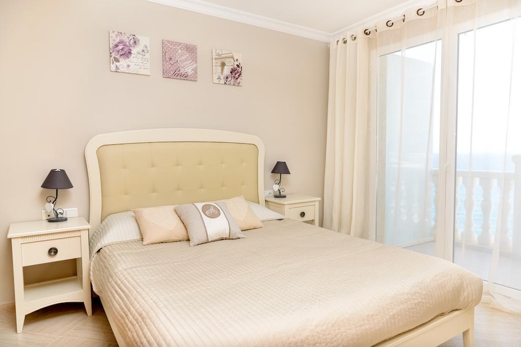 Superior Three-Bedroom Apartment