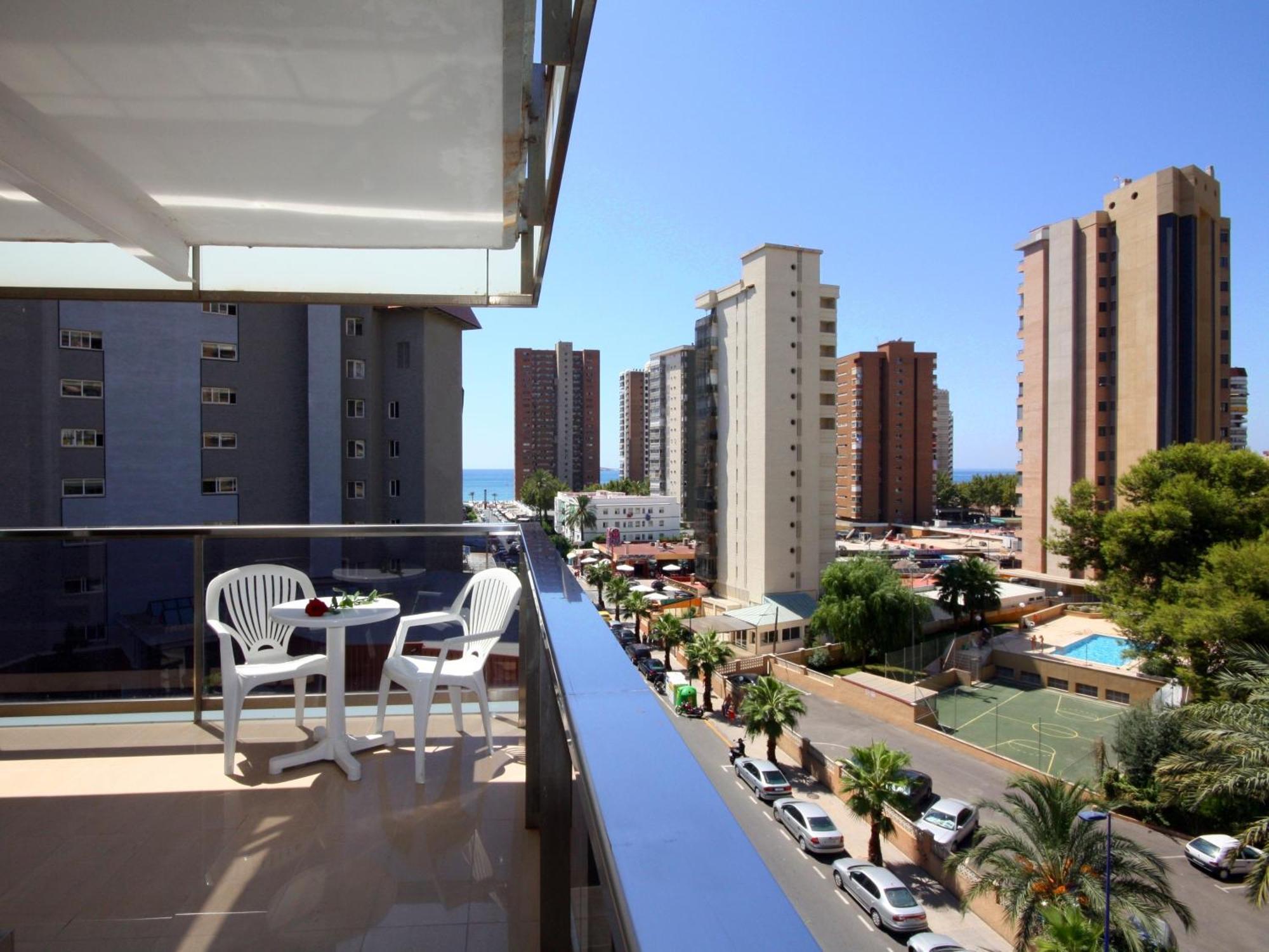Twin Room Pool View