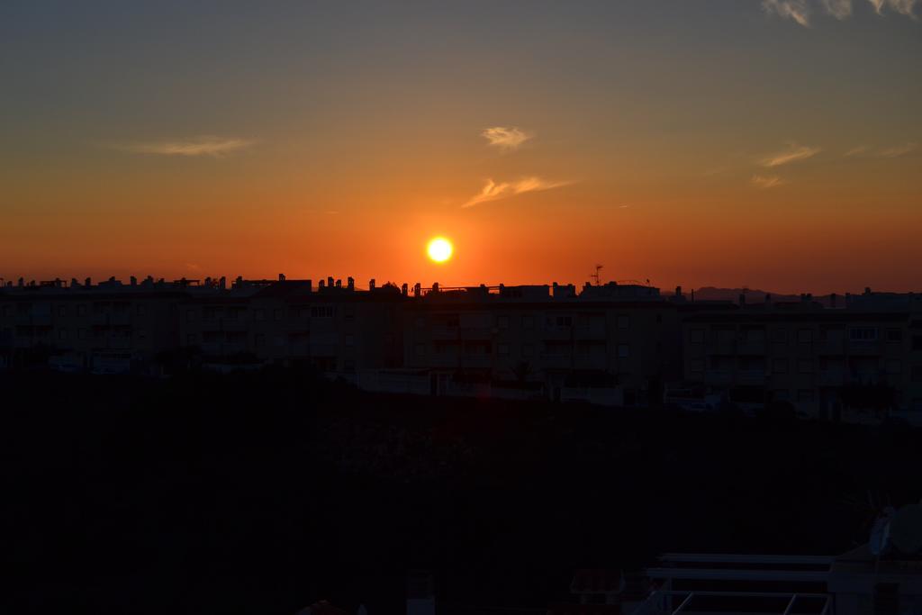 Studio,322989436:JPEG