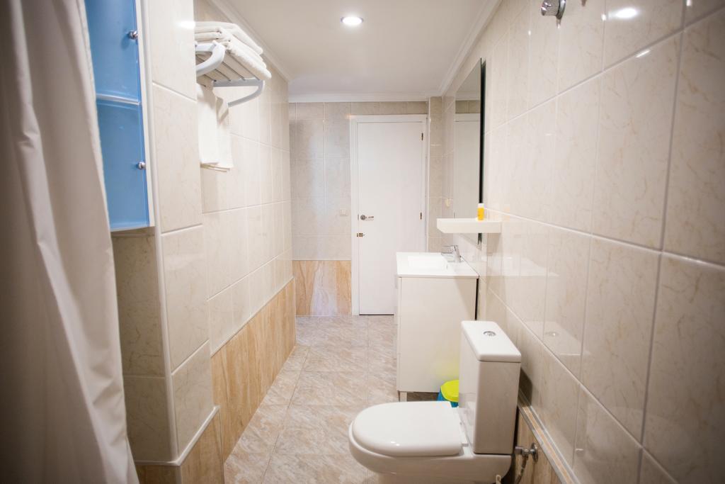 Large Double Room,451176183:JPEG