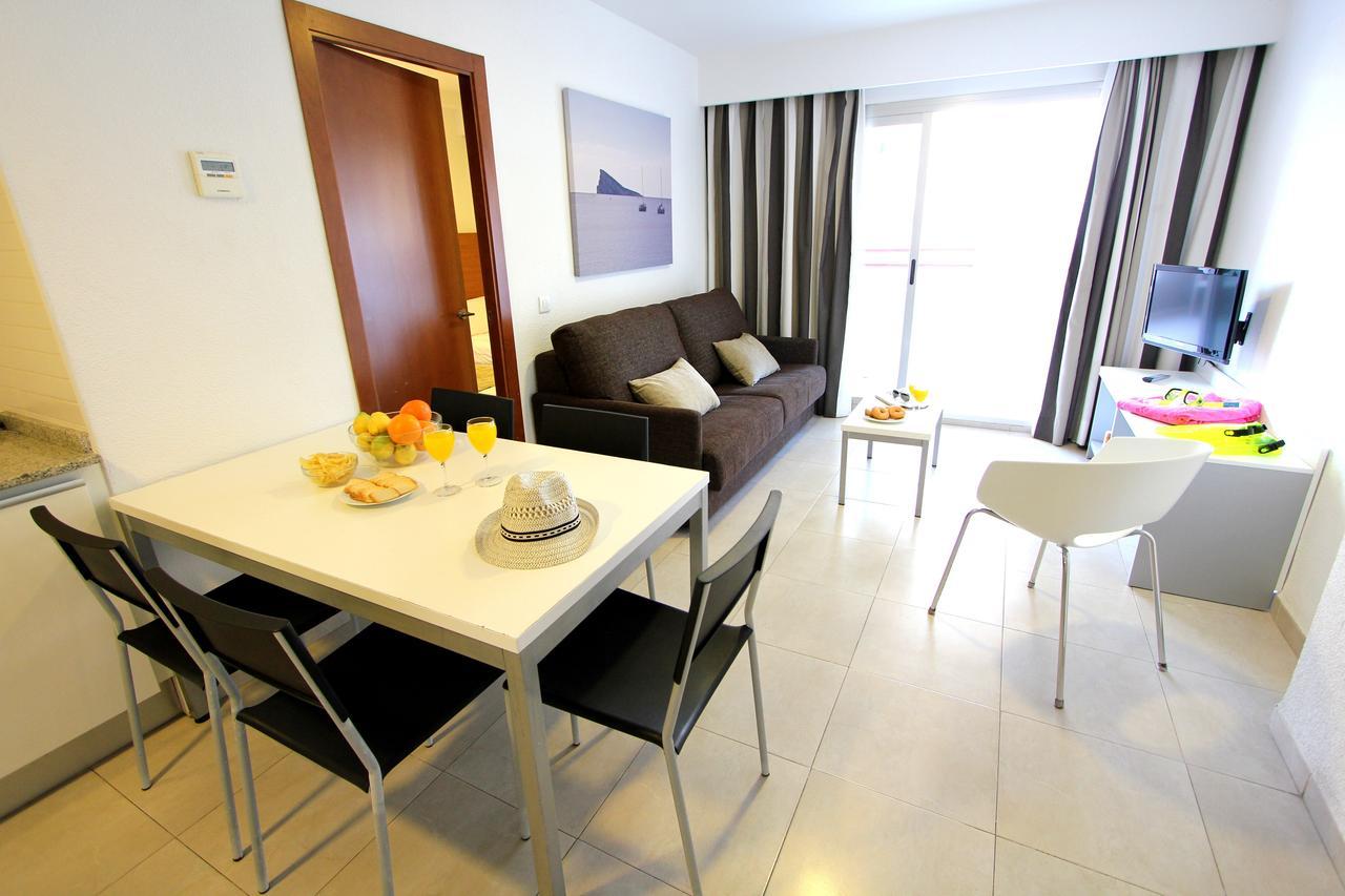 One-Bedroom Apartment (2-4)