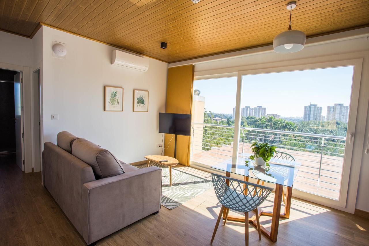 Penthouse Apartment,1233475613:JPEG