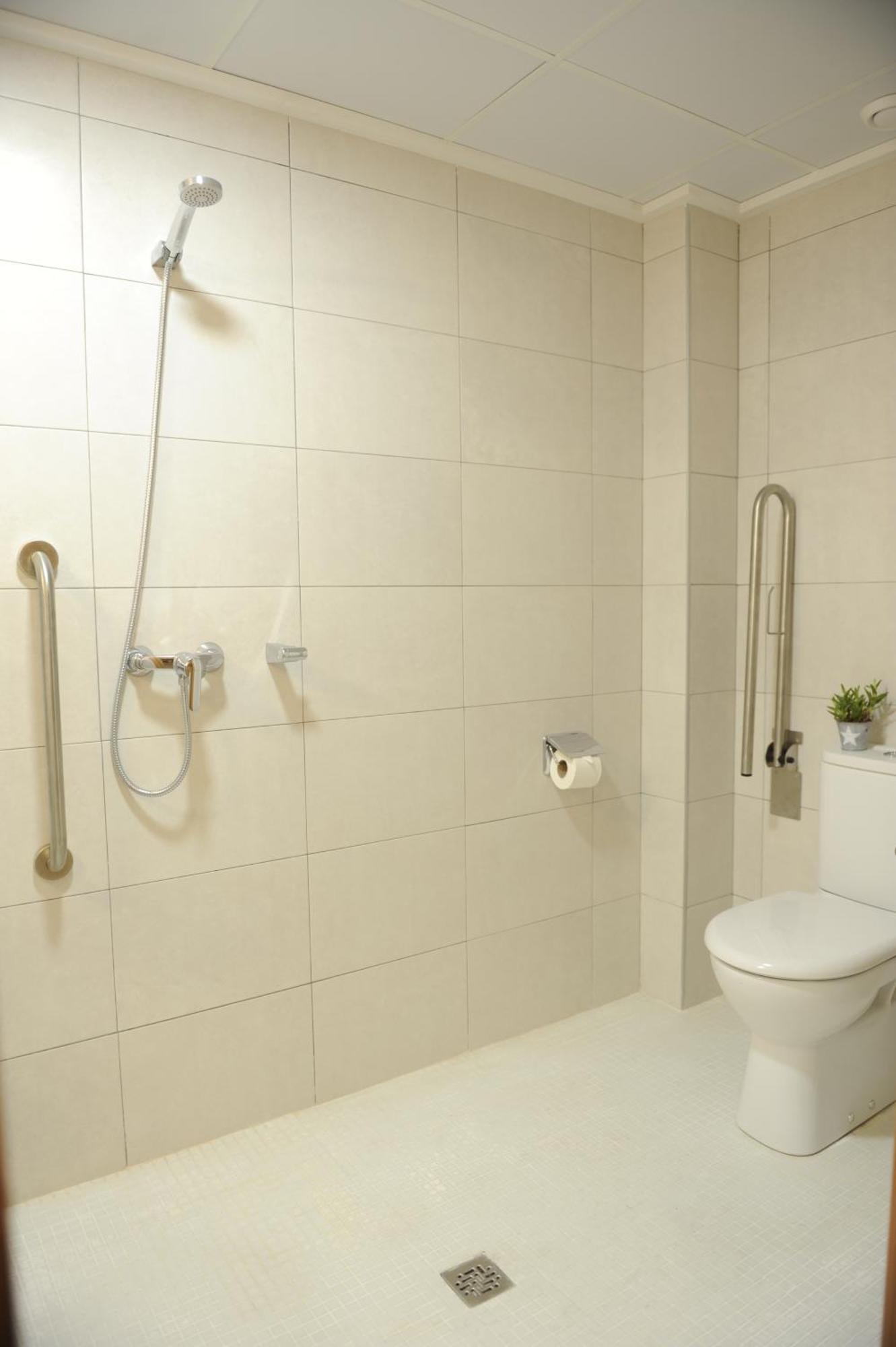 Single Room - Disability Access