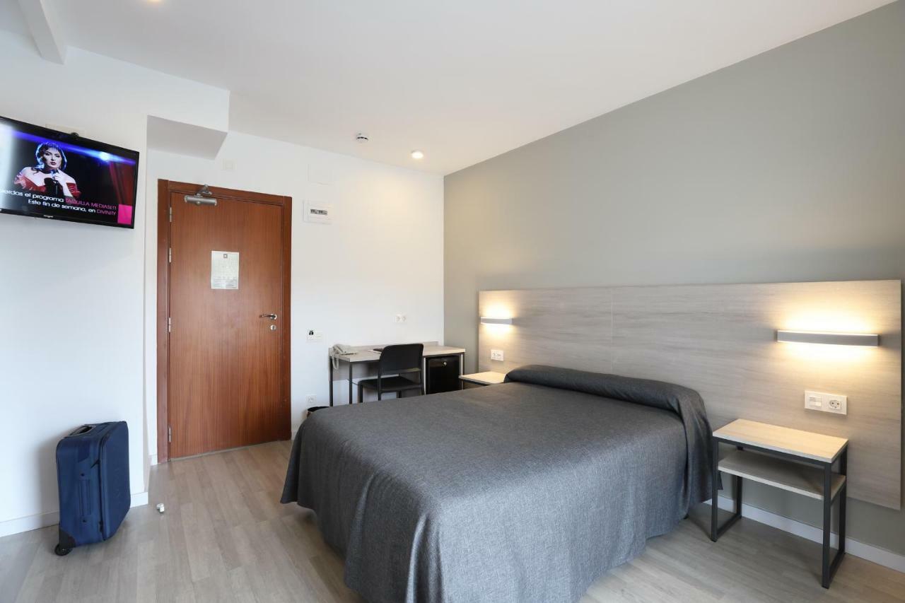 Twin Room,780912270:JPEG
