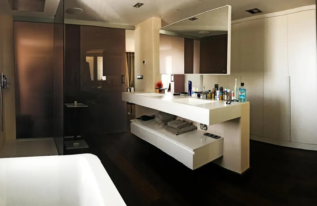 Seaside Villa-1