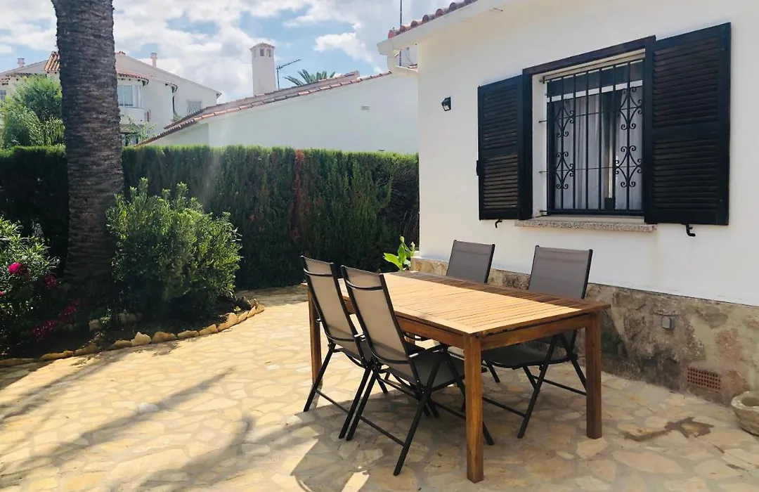 Casa con Jardín en Denia-1
