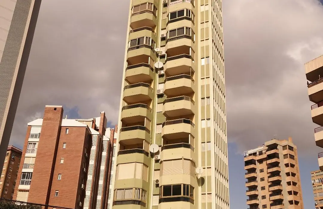 Apartamentos Torre Gerona-1