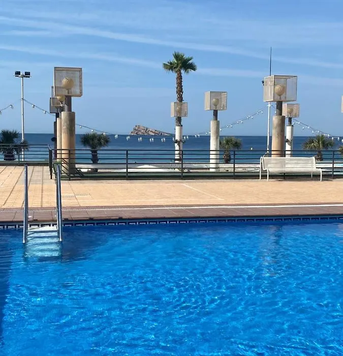 Apartamento primera línea de playa, Benidorm.-1