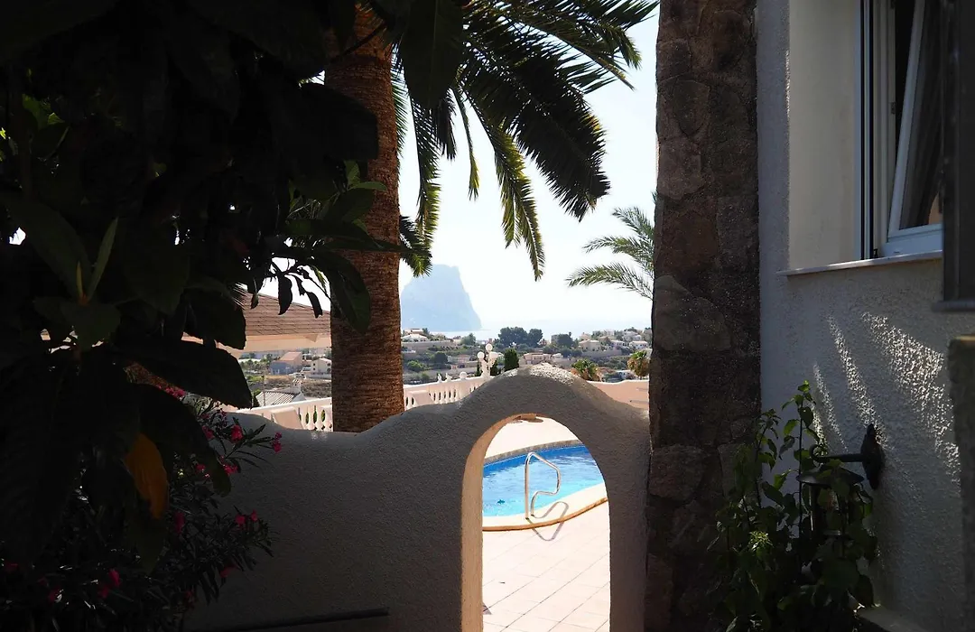 Frente A La Bahia Villa Con Piscina Privada Y Bbq-1