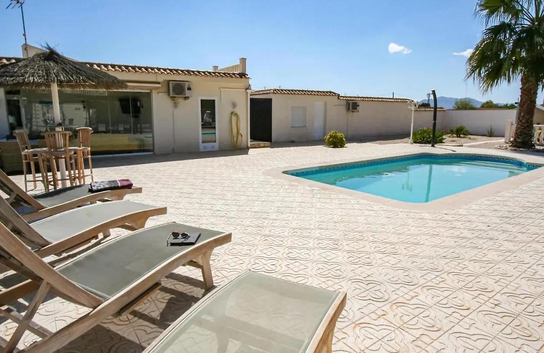 Awesome Home In Crevillente With 3 Bedrooms, Wifi And Outdoor Swimming Pool-1