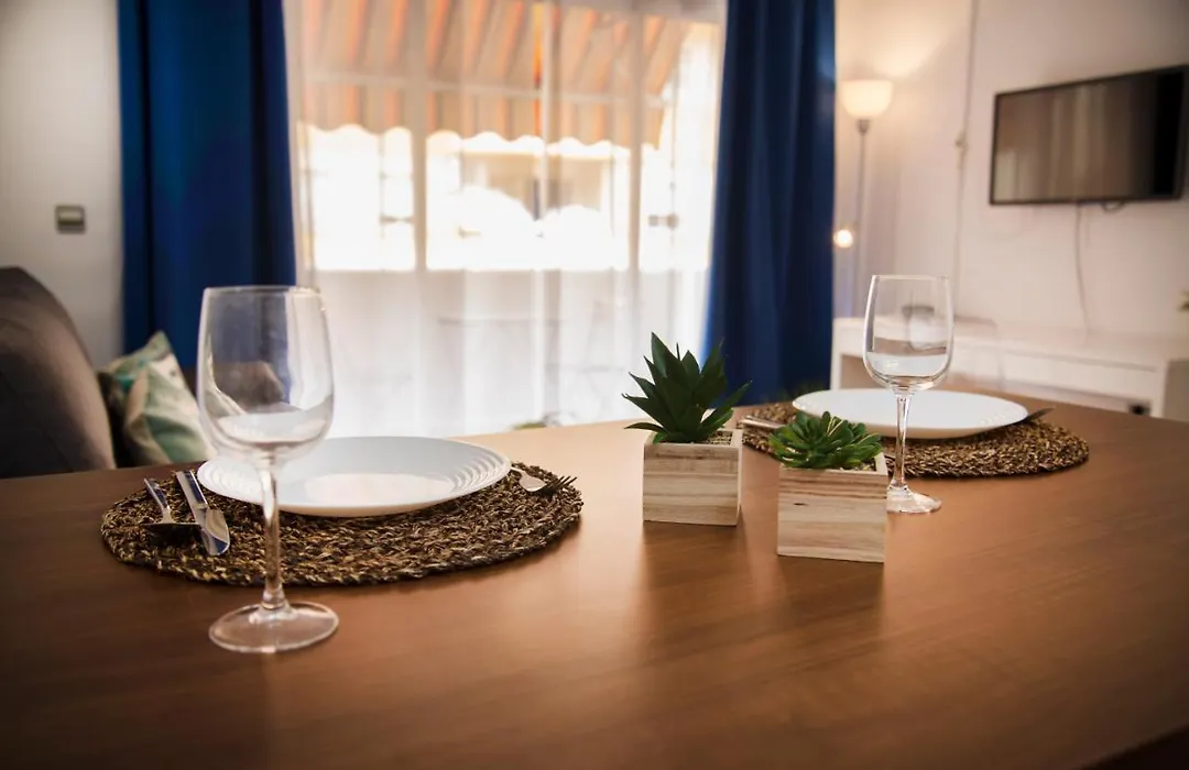 Cosy Apartment Close To Sea, Wifi, Air Cond-1