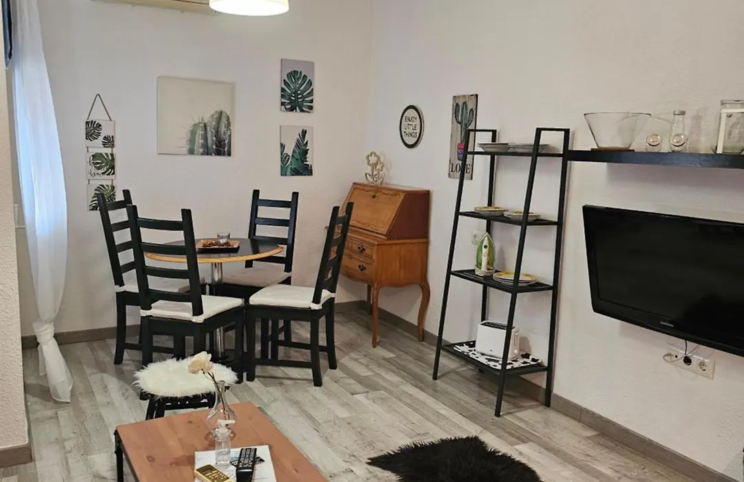 Apartamentos La Mar-1