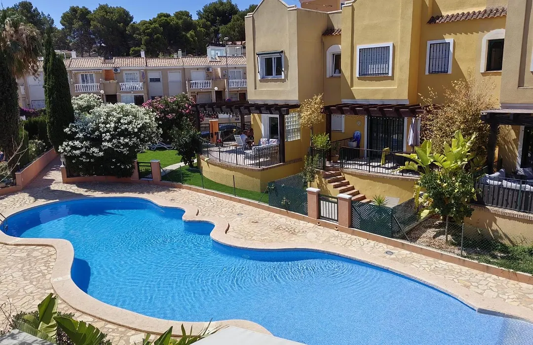 Townhouse La Farola With Parking-1