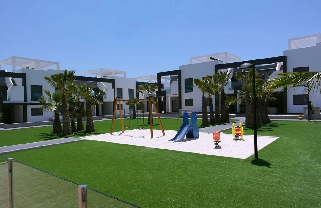 Oasis Beach X App 25-1
