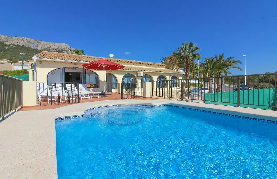 Villa Con Piscina Privada - Las Palomas-1