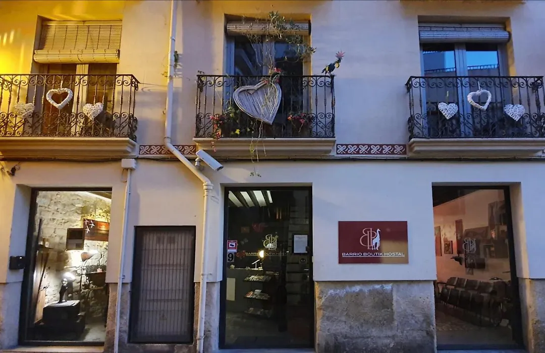 Barrio Boutik Hostal Long Stays-1