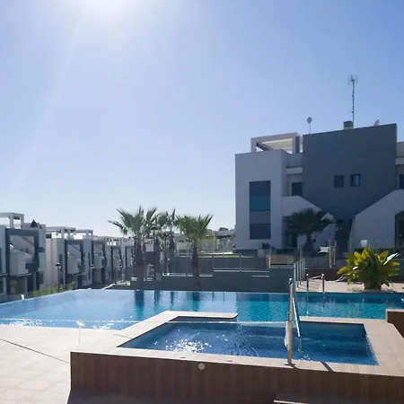 Oasis Beach 8 Top Floor Apartment In Torrevieja Punta Prima-2