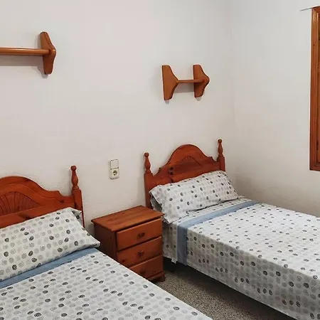 Villa Rustica Privada Con Gran Chalet Y Piscina-3