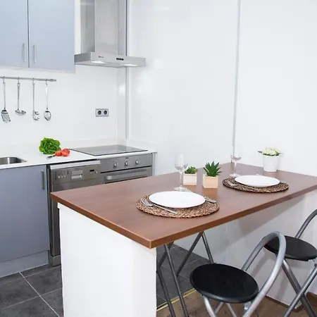 Cosy Apartment Close To Sea, Wifi, Air Cond-3